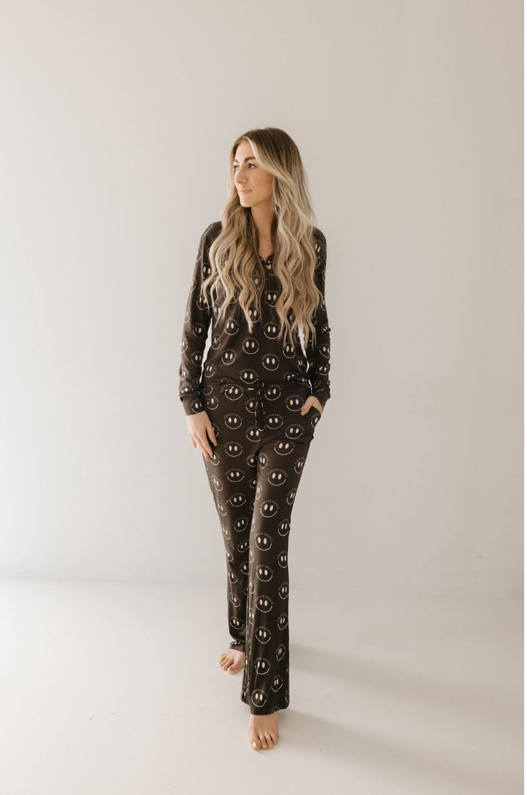 Charcoal & White ff Smile | Women's Bamboo Pajamas | Milk & Baby