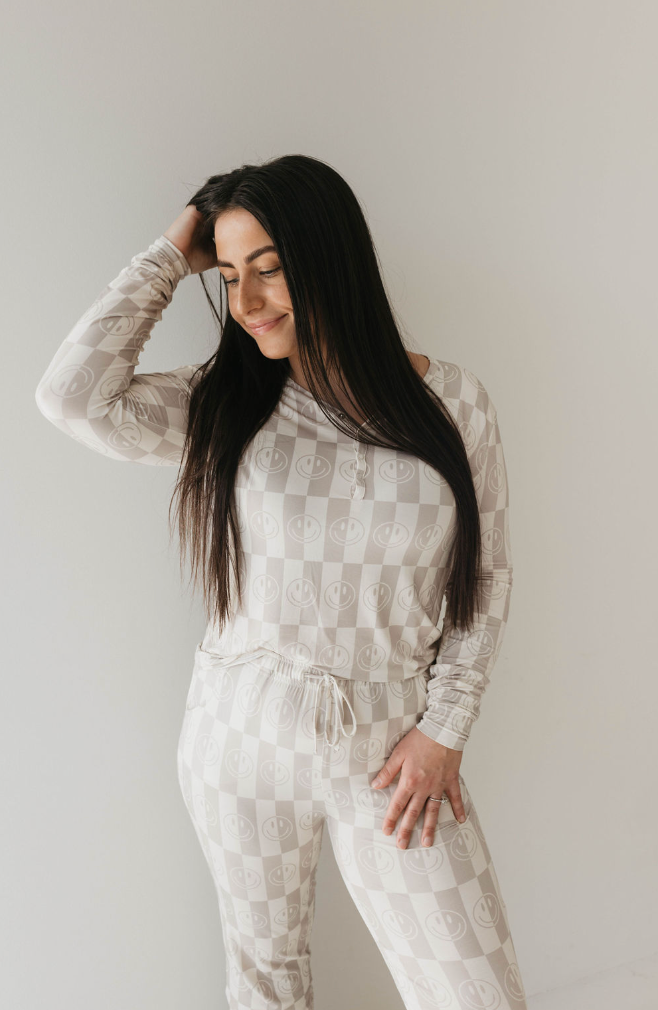 Smile Checkerboard | Women's Bamboo Pajamas | Milk & Baby