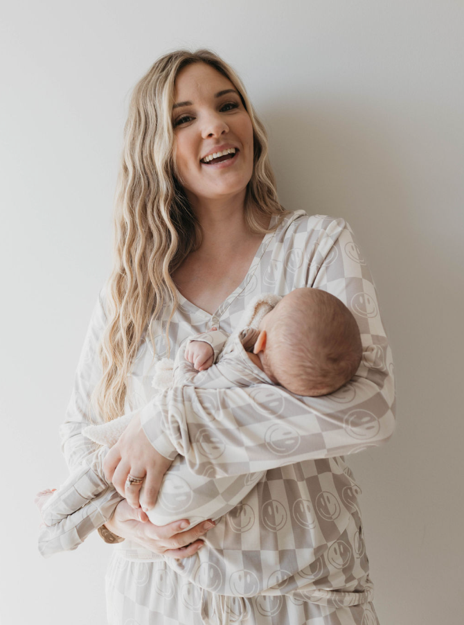 Smile Checkerboard | Women's Bamboo Pajamas | Milk & Baby