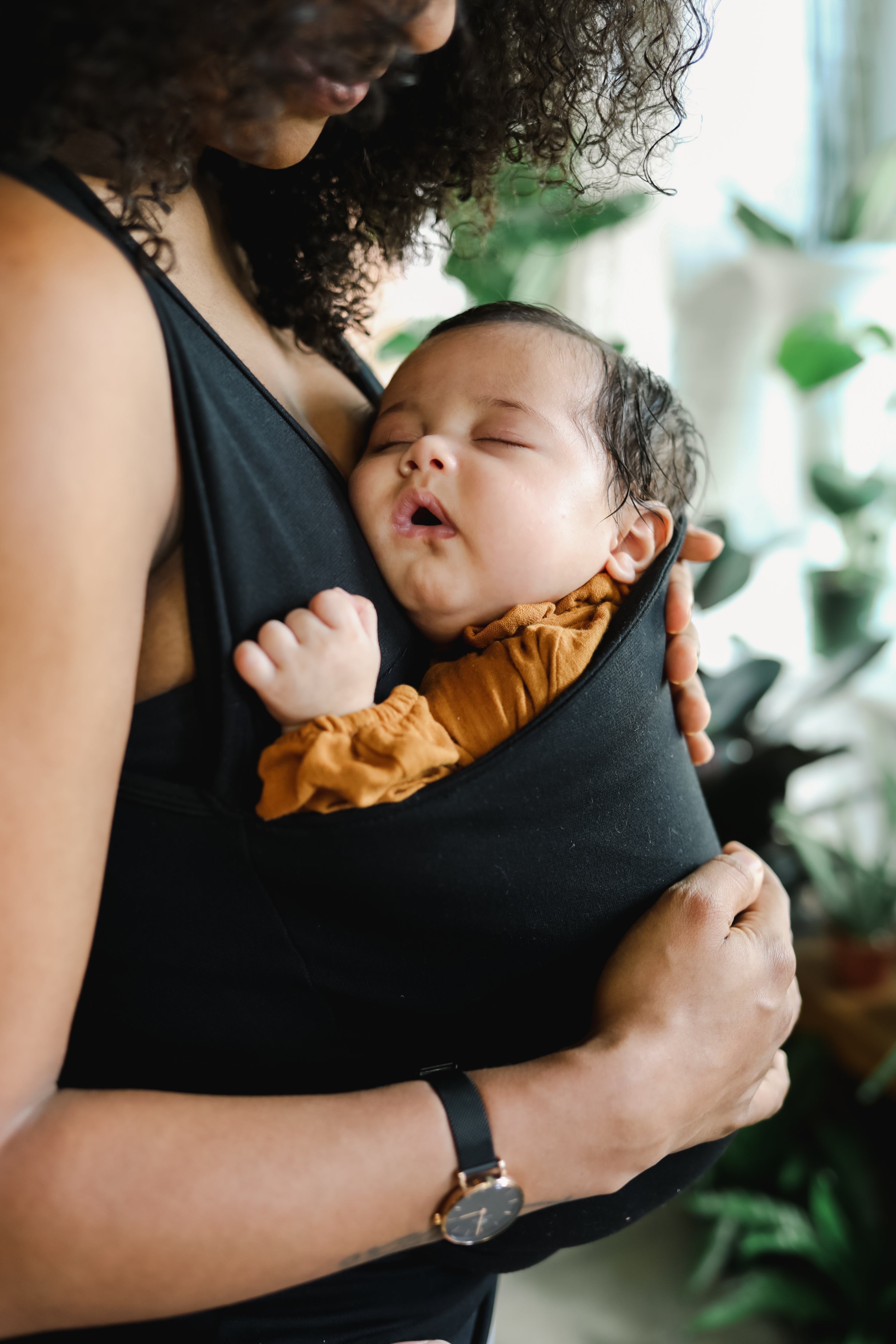 Soothe Shirt | Black | Milk & Baby