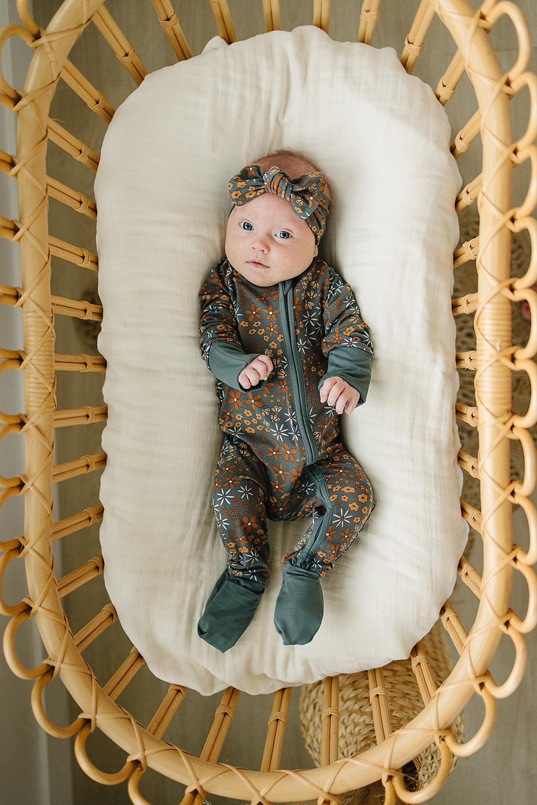 Navy Floral Bamboo Zipper | Milk & Baby