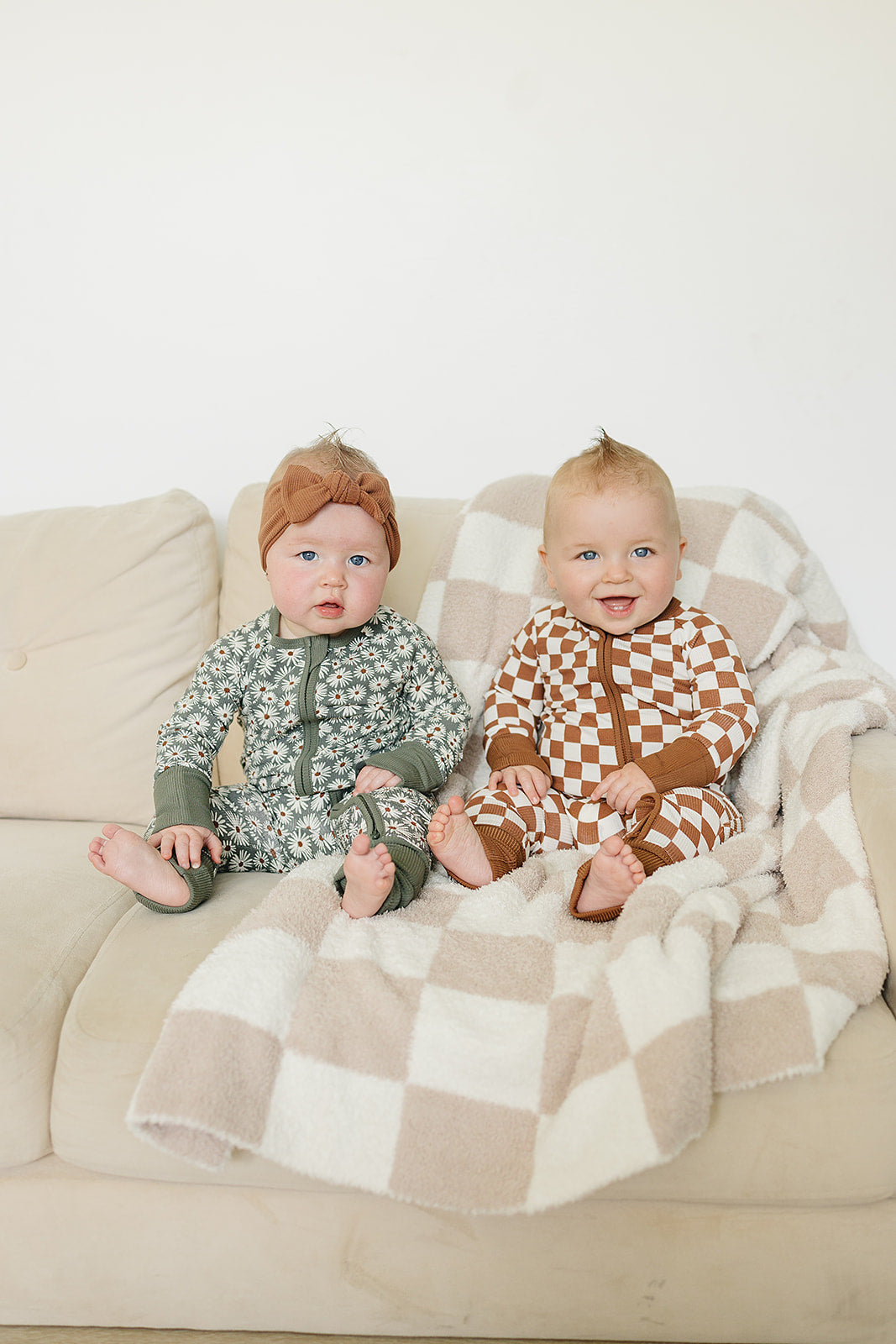Dark Green Daisy Ribbed Bamboo Zipper | Milk & Baby