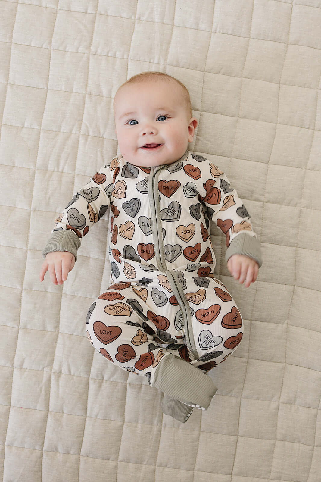 Conversation Hearts Ribbed Bamboo Zipper | Milk & Baby