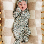 Dark Green Daisy Bamboo Knot Gown | Milk & Baby