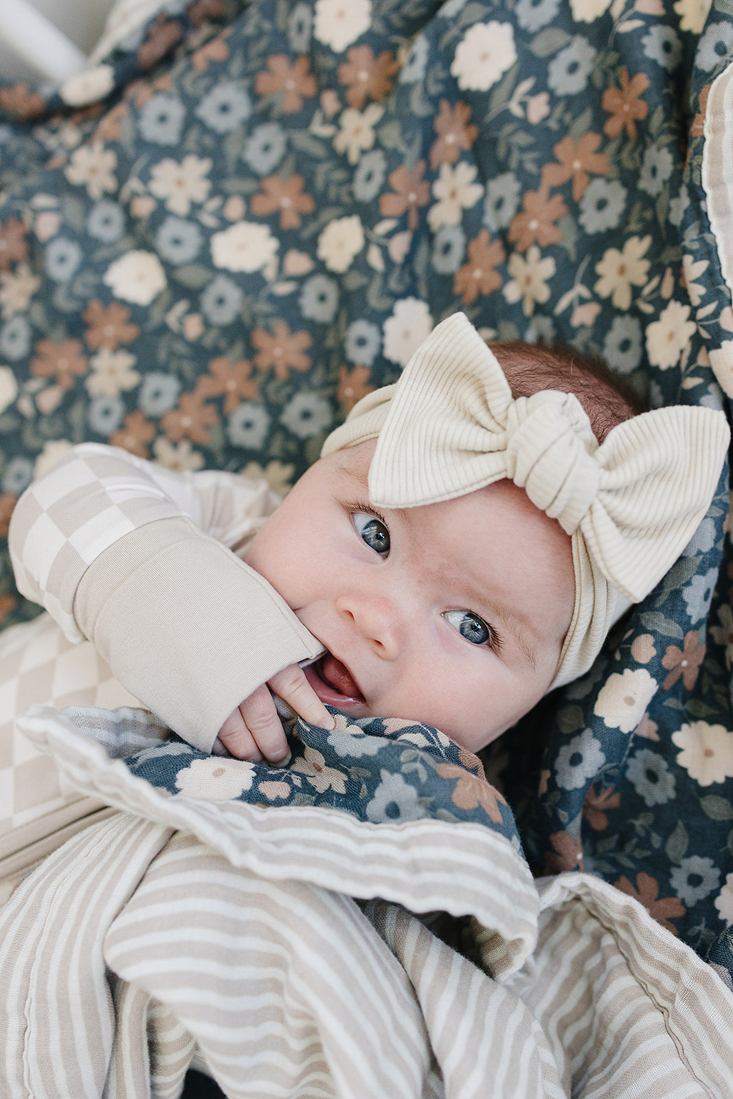 Taupe Checkered Bamboo Zipper | Milk & Baby