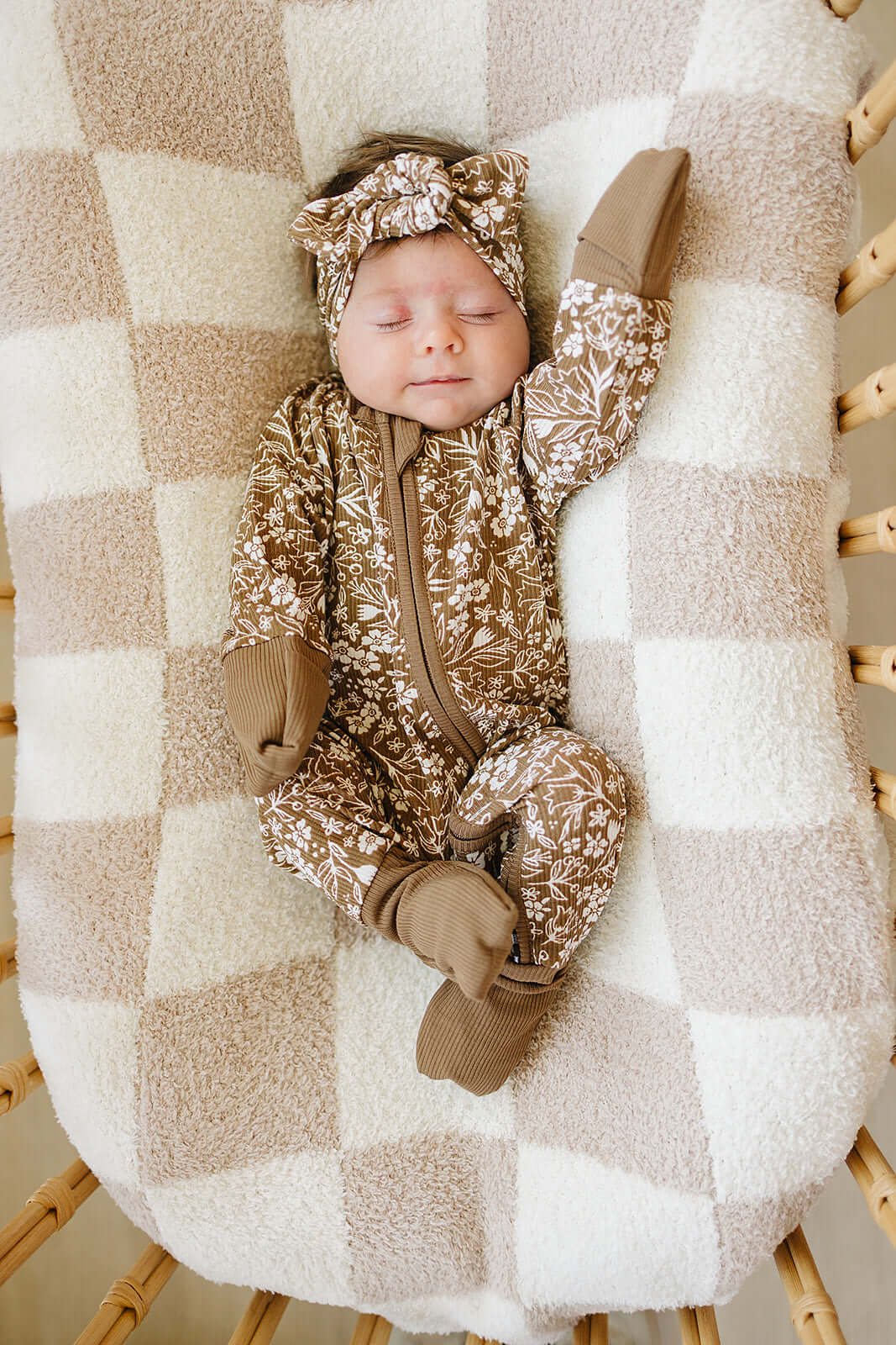 Brown Floral Ribbed Bamboo Zipper | Milk & Baby
