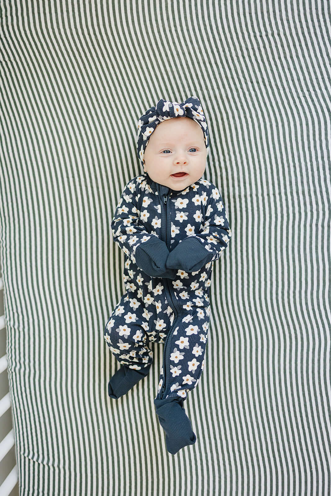 Navy Daisy Ribbed Bamboo Zipper | Milk & Baby