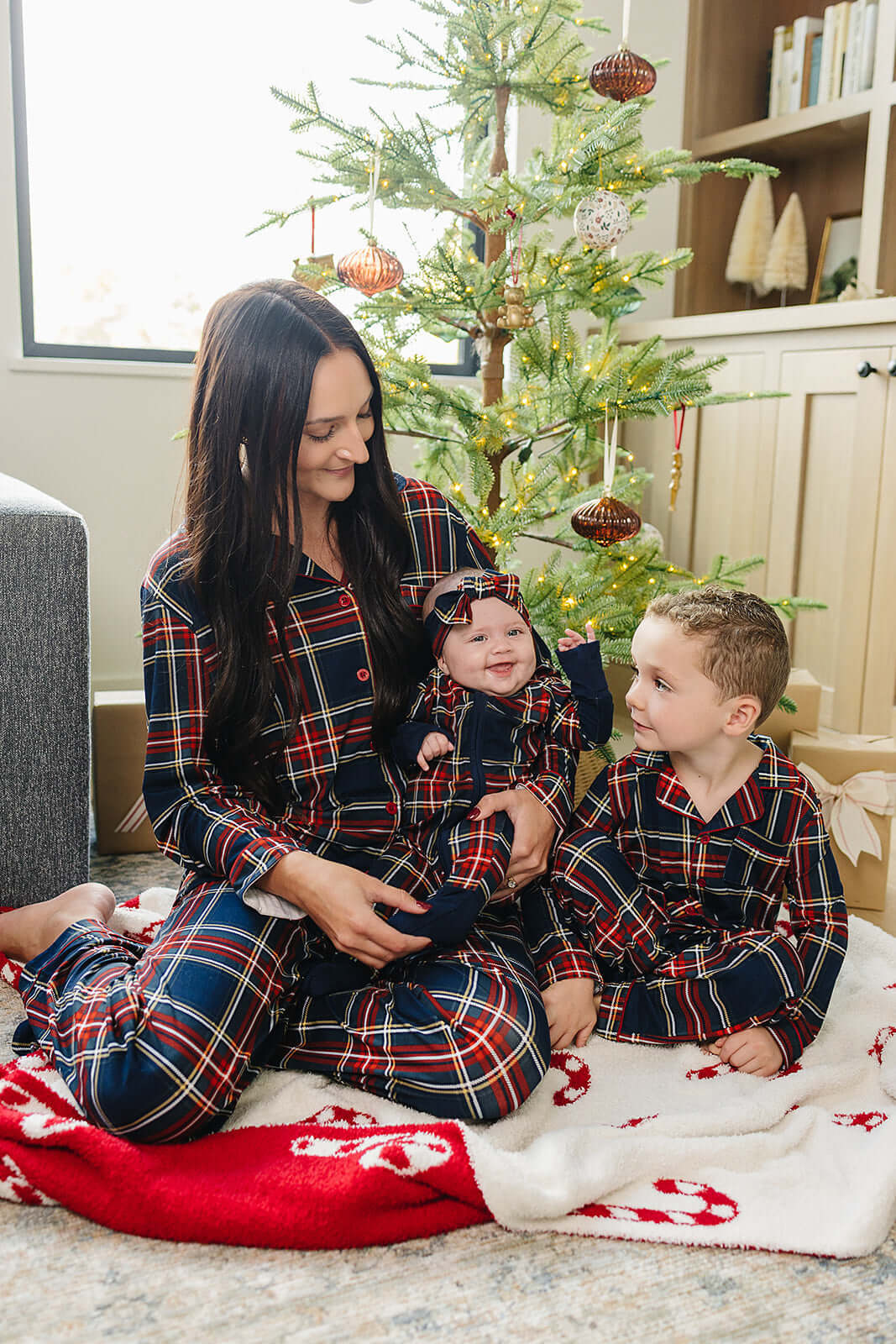Christmas Plaid Bamboo Zipper | Milk & Baby