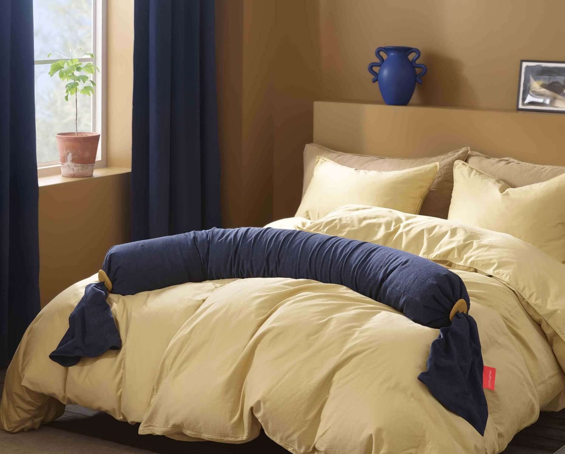 Nursing & Pregnancy Pillow | Midnight Blue | Milk & Baby