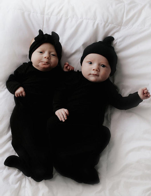 Black Ribbed Knotted Newborn Gown Set - Milk & Baby 
