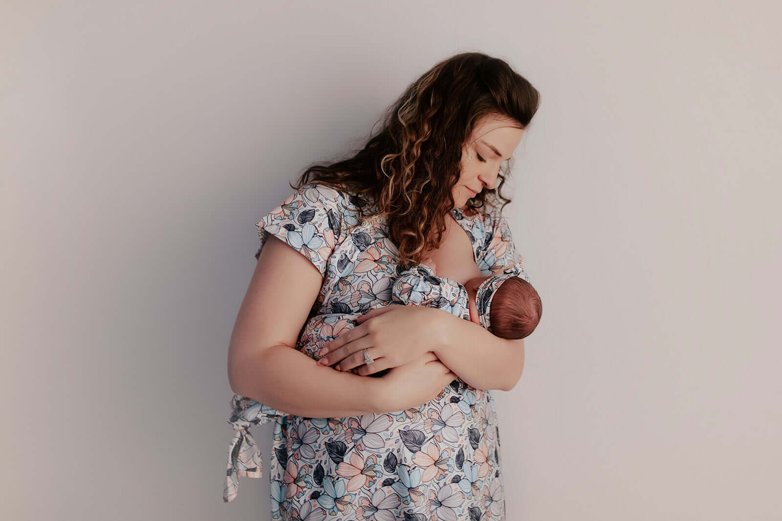 Flower Bloom Labor & Delivery Gown | Milk & Baby