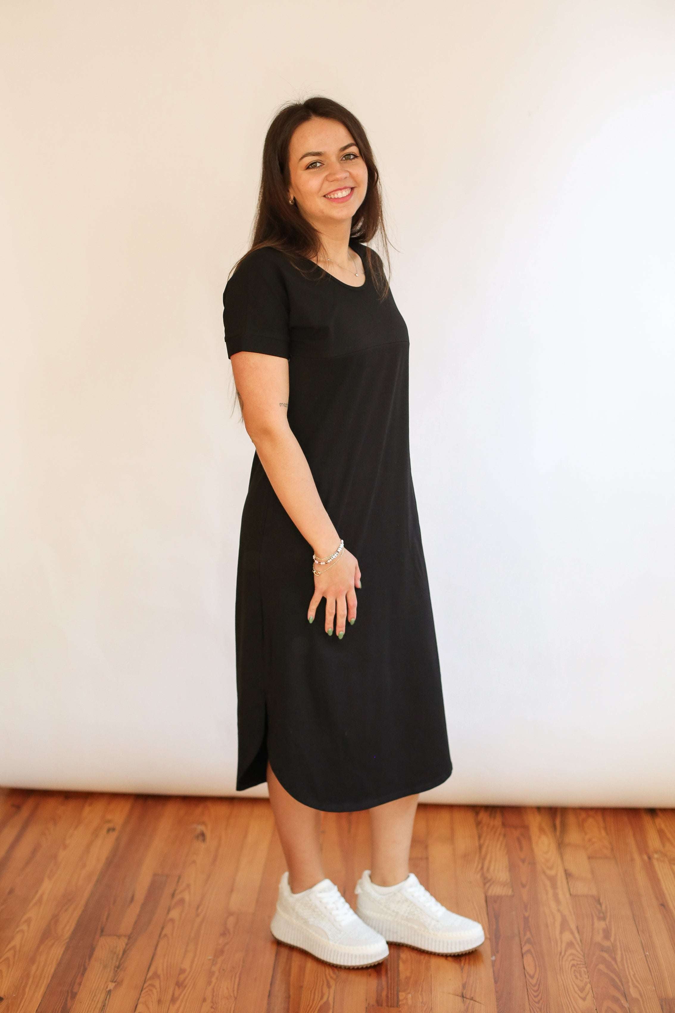 Invisible Zipper Midi Breastfeeding T-Shirt Dress | Milk & Baby