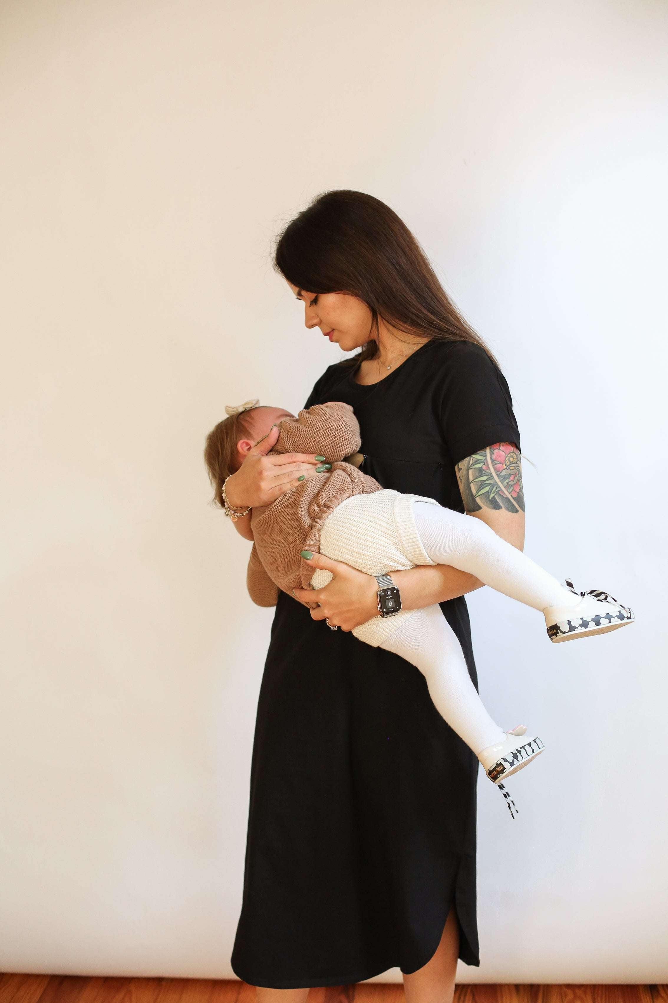 Invisible Zipper Midi Breastfeeding T-Shirt Dress | Milk & Baby