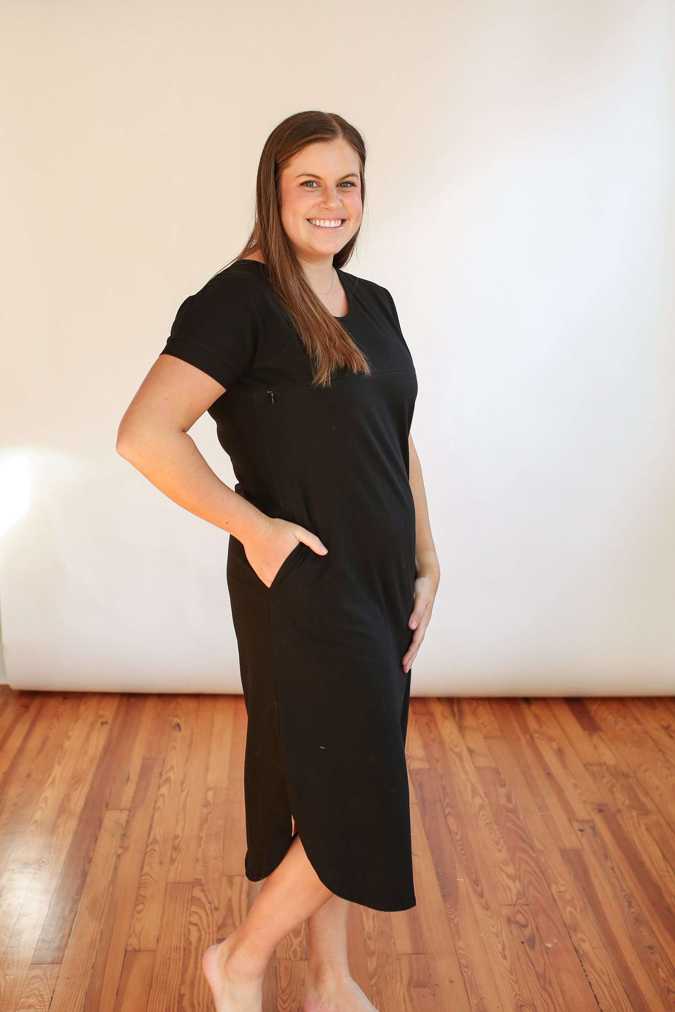 Invisible Zipper Midi Breastfeeding T-Shirt Dress | Milk & Baby