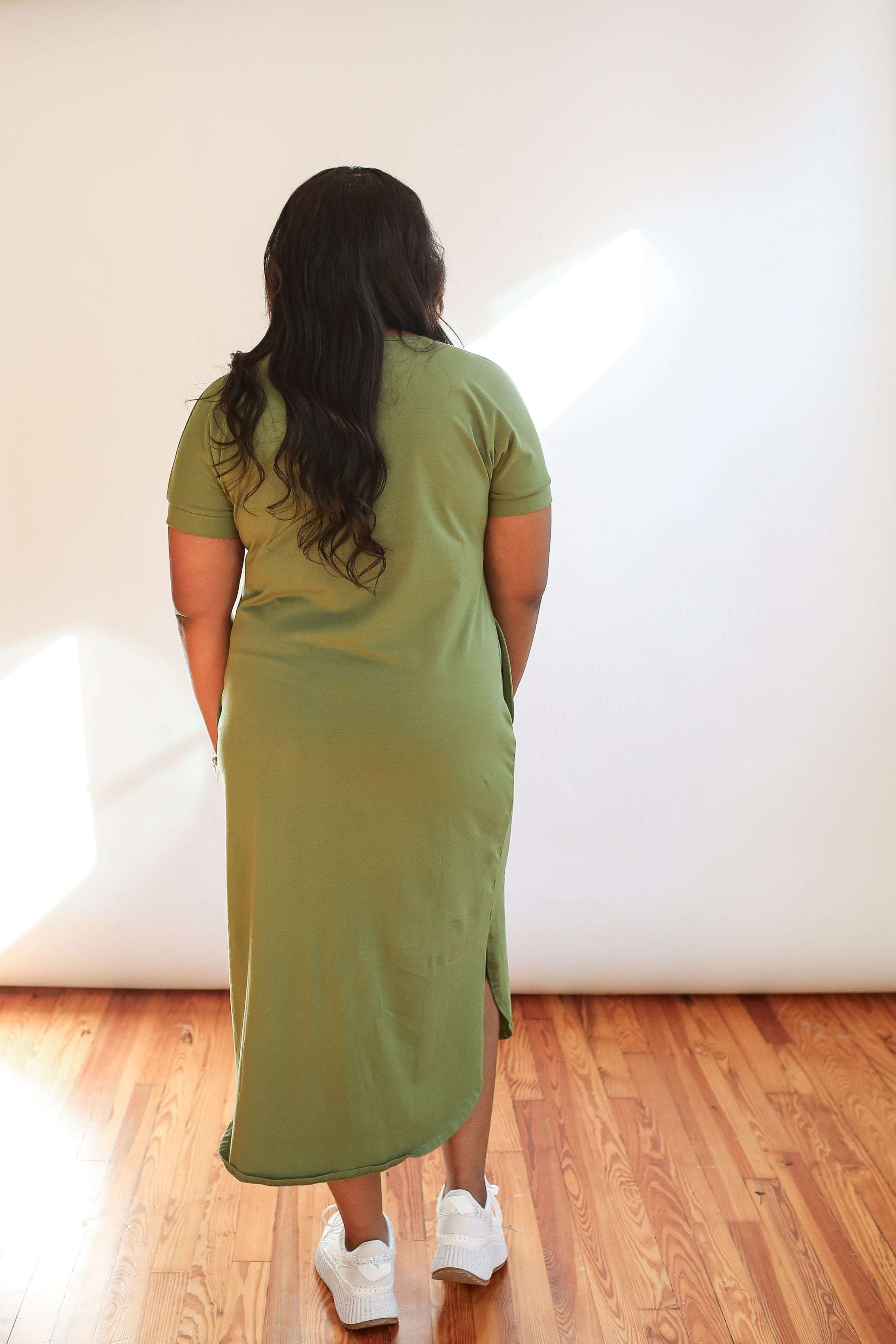 Invisible Zipper Midi Breastfeeding T-Shirt Dress | Milk & Baby